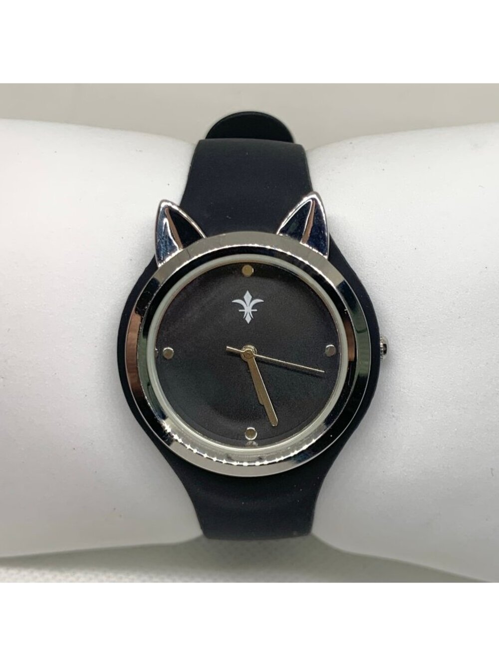 Cute Cat Ear watch Black Silicone Band Analog quartz 33mm case running